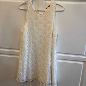 Sleeveless lace dress